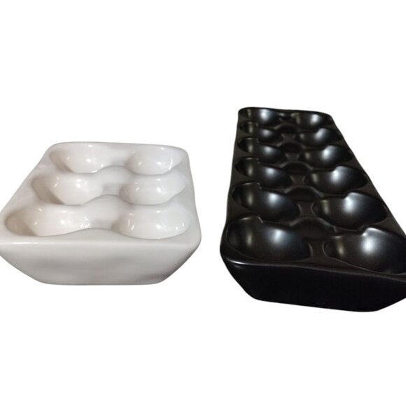 Set Of (2) Rae Dunn Ceramic Egg Holders "Farm Fresh 6eggs/Free Range 12eggs" - Picture 6 of 8